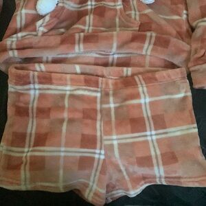 very cute wear going to sleep or jus wearing it at night